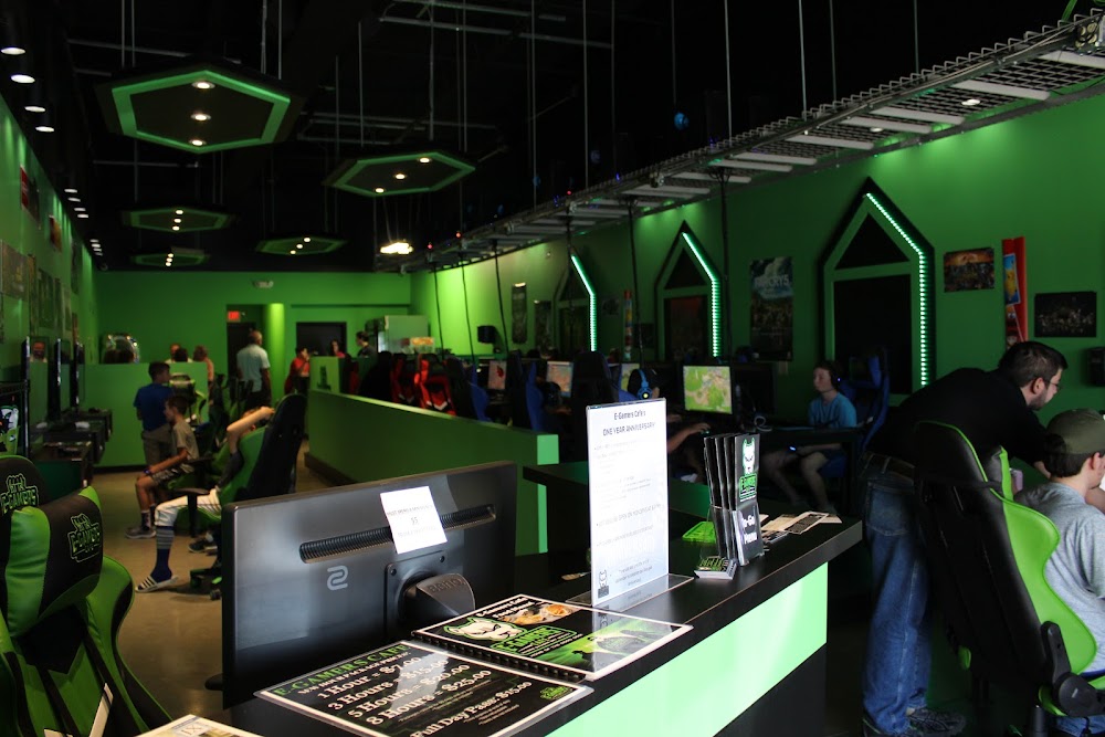 E-Gamers Cafe, tienda de TCG en Jackson