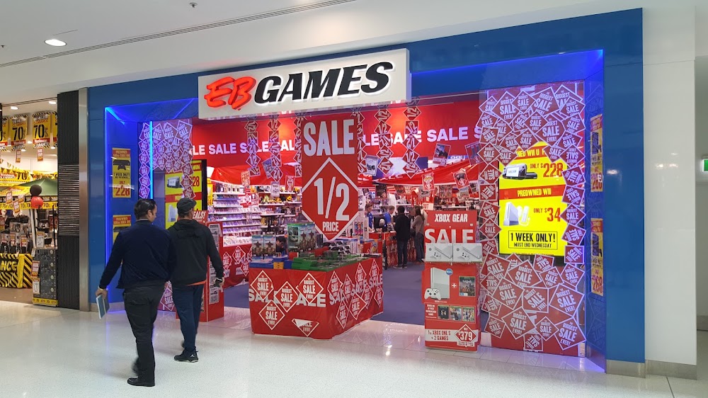EB Games Garden City, tienda de TCG en Upper Mount Gravatt