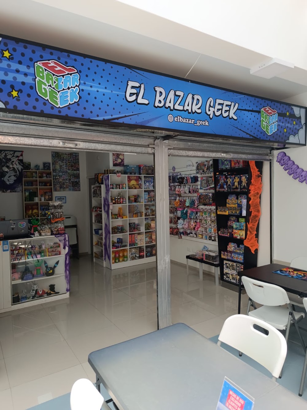 El Bazar Geek, tienda de TCG en Tome