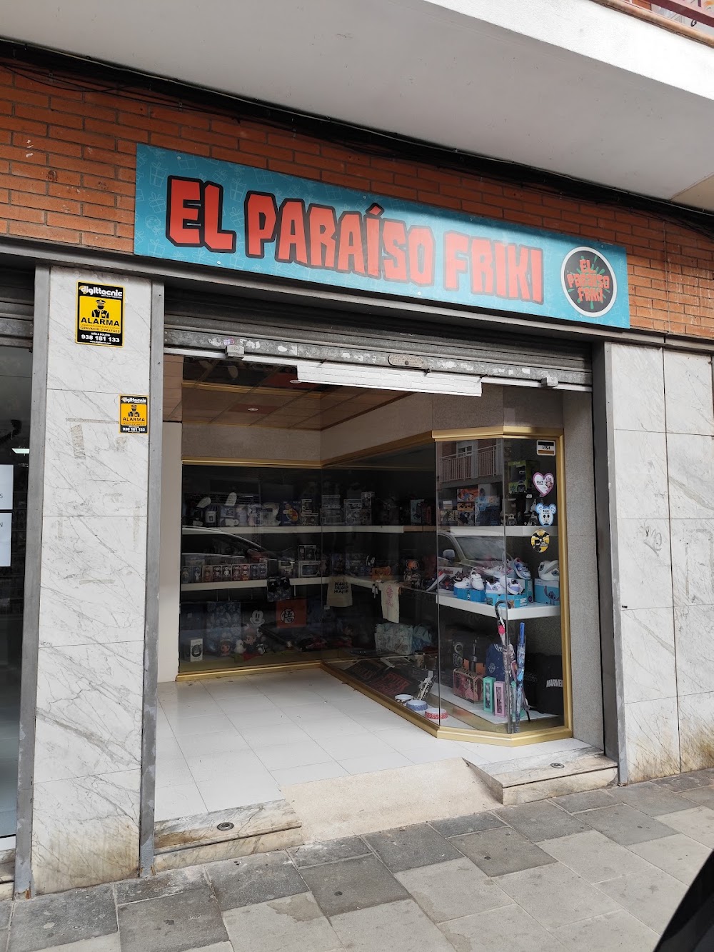 El Paraíso Friki, tienda de TCG en Viladecans