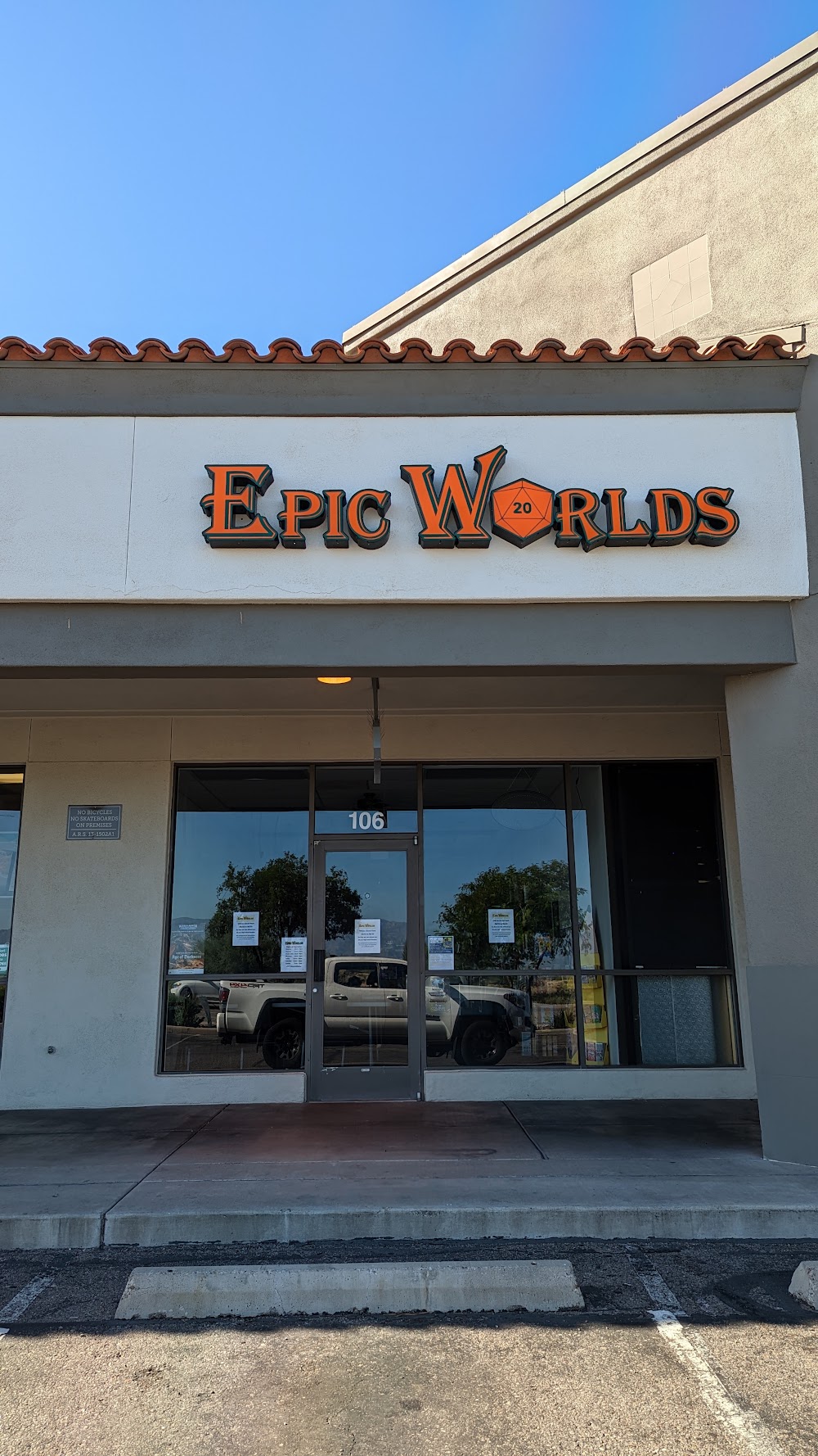 Epic Worlds, tienda de TCG en Tucson