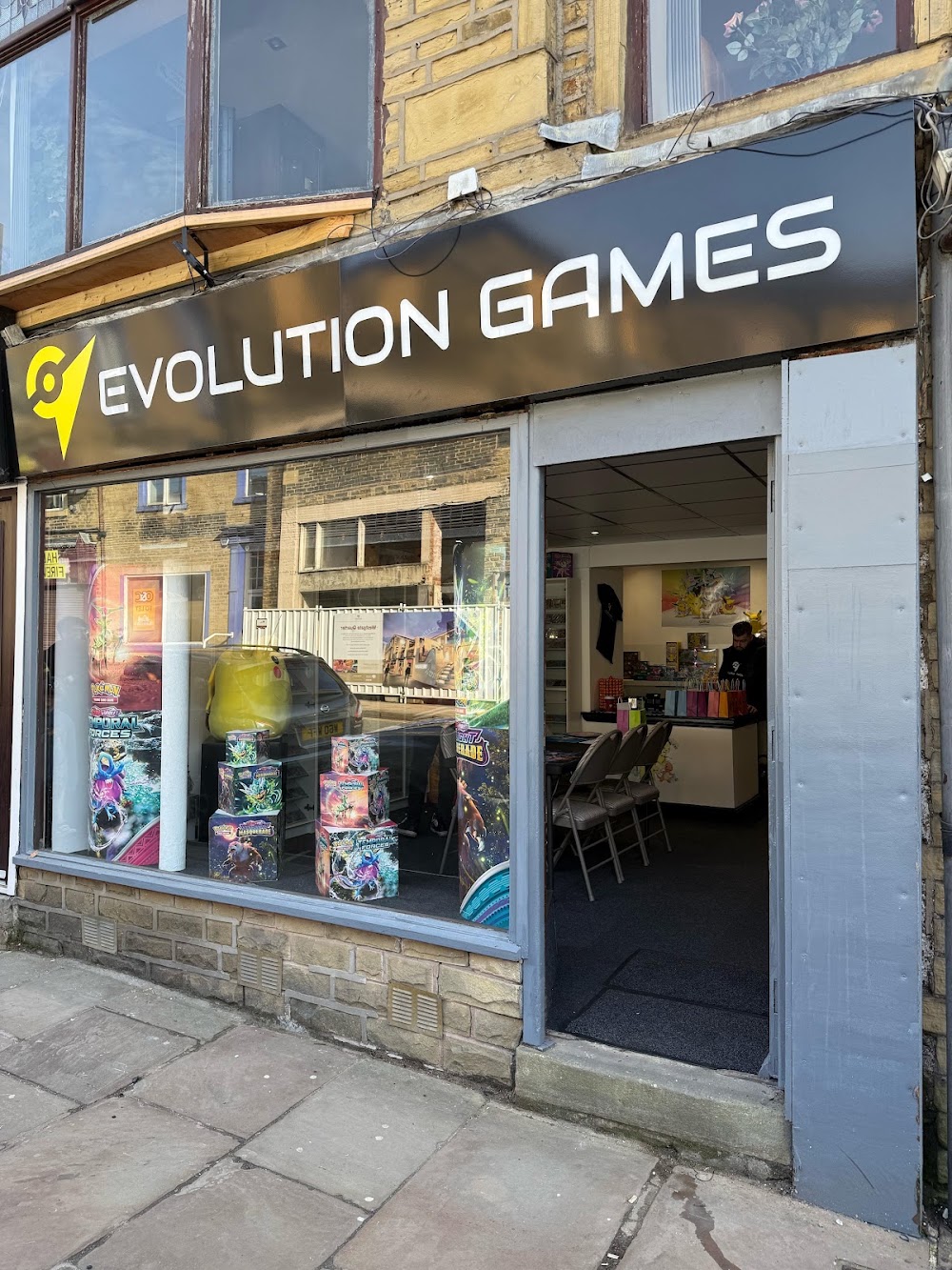 Evolution Games, tienda de TCG en Halifax