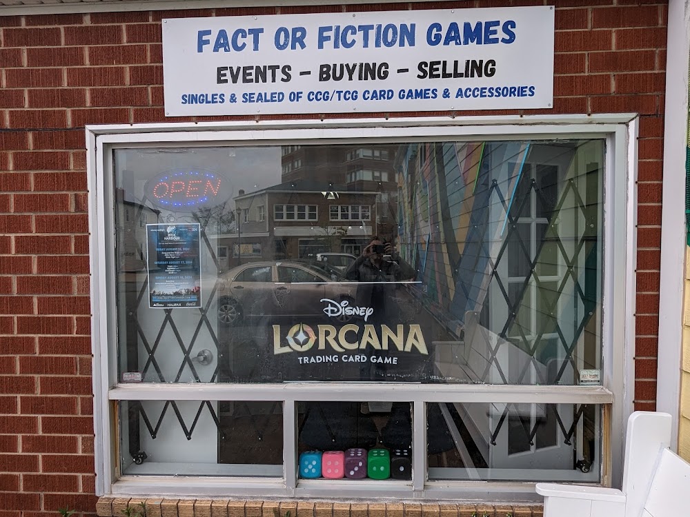 Fact or Fiction Games, tienda de TCG en Dartmouth