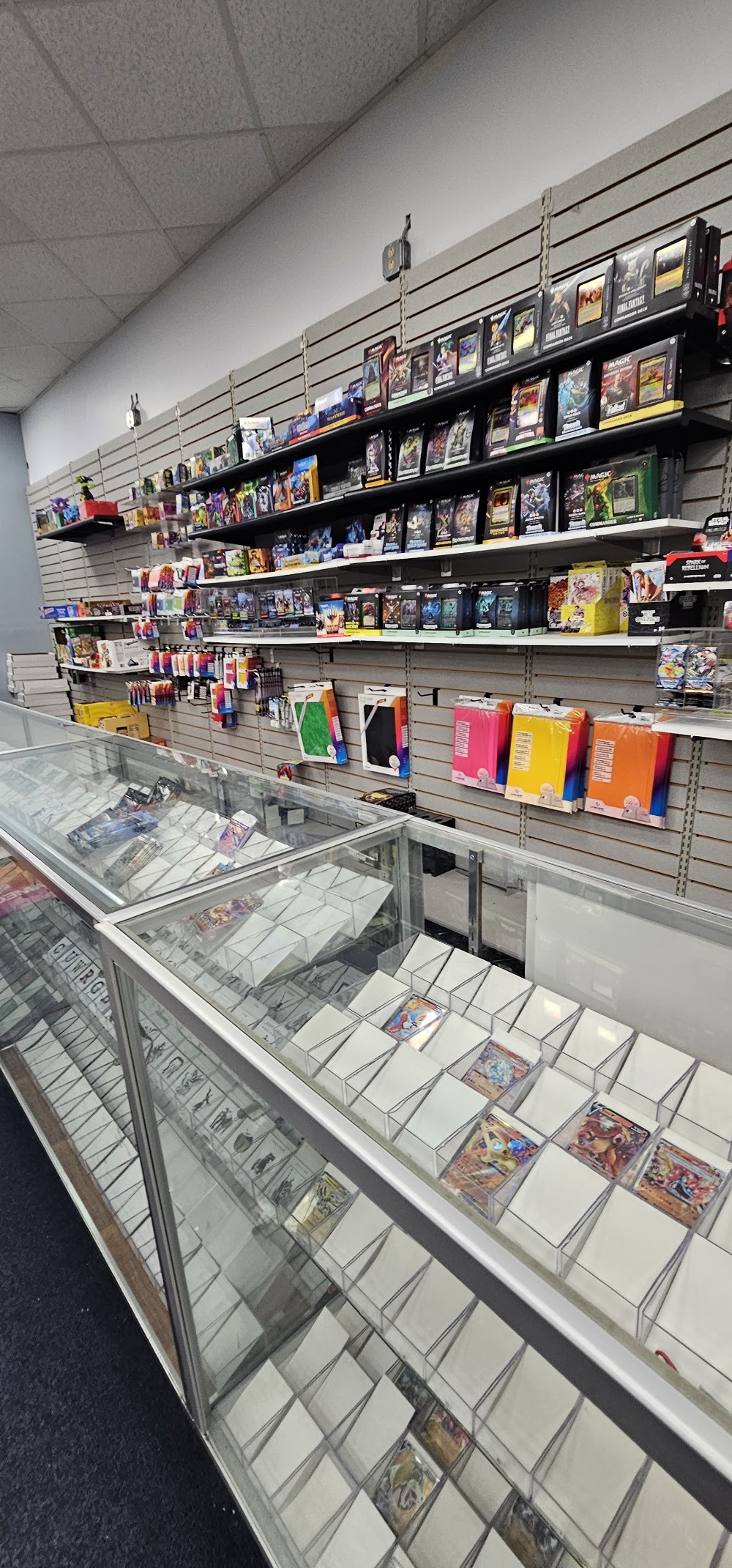 Fire and Dice, tienda de TCG en Trumbull