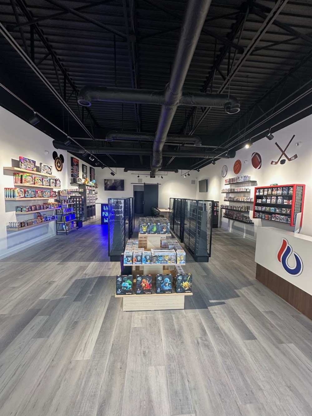 Foil City Cards, tienda de TCG en Edmonton