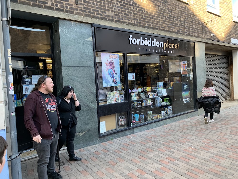 Forbidden Planet International Leicester, tienda de TCG en Leicester