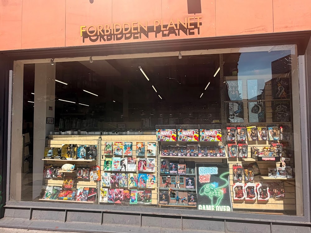 Forbidden Planet, tienda de TCG en Manchester
