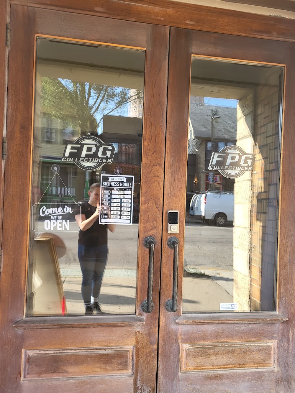 FPG Collectibles, tienda de TCG en Milwaukee