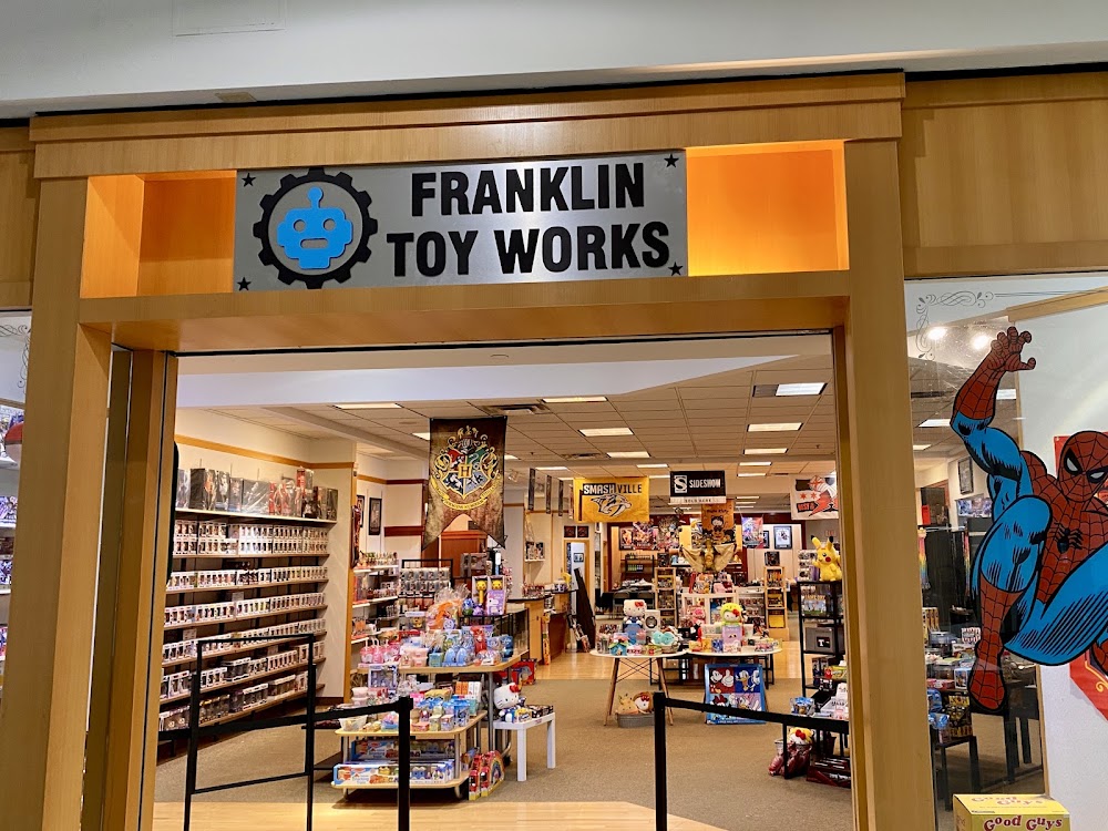 Franklin Toy Works, tienda de TCG en Franklin