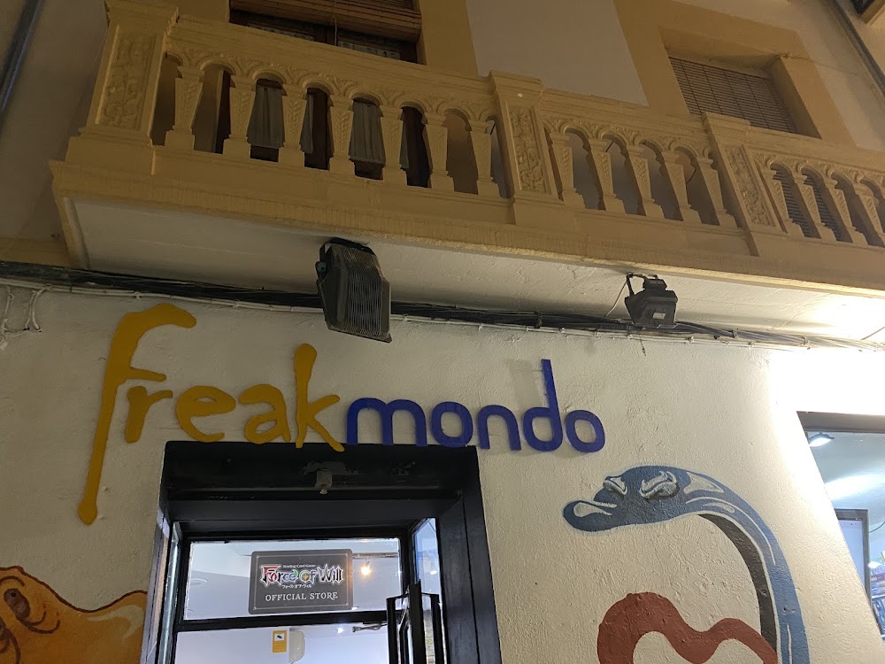 Freakmondo, tienda de TCG en Granada