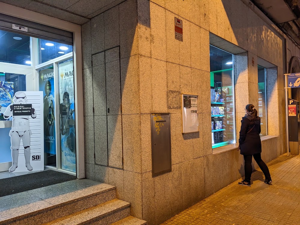 FreakShow, tienda de TCG en Girona