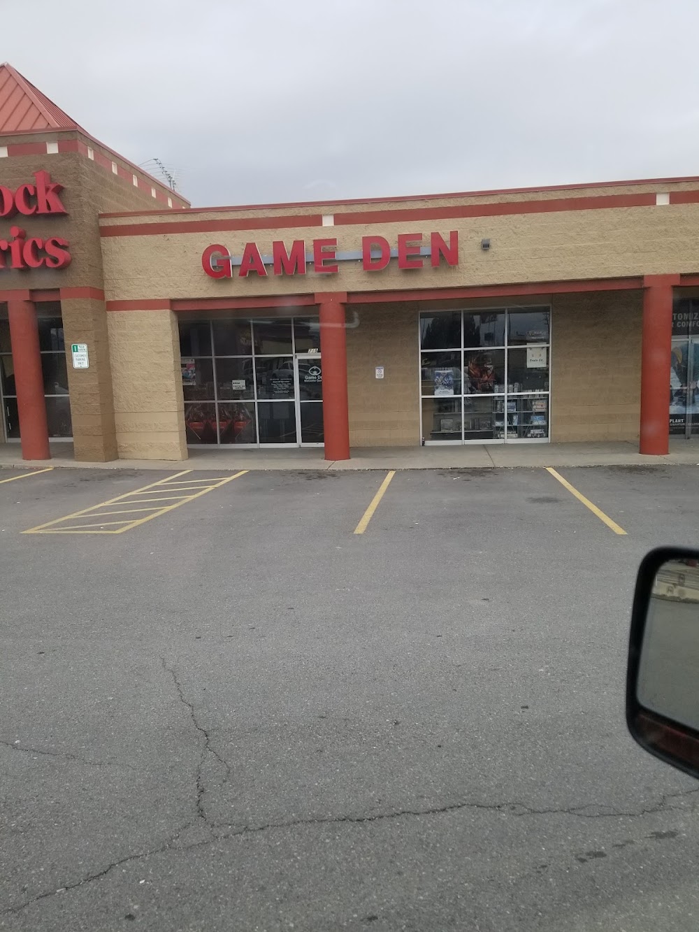 Game Den - Layton, tienda de TCG en Layton