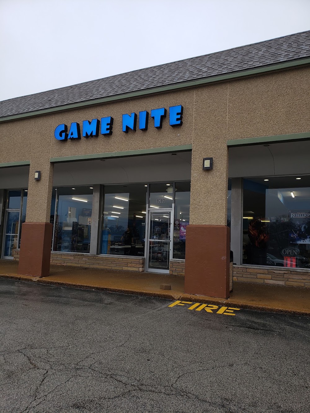 Game Nite, tienda de TCG en Saint Louis