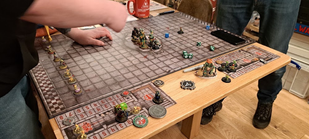 GAME OF GNOMES, tienda de TCG en Tonypandy