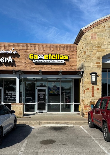 Gamefellas at Southpark Meadows, tienda de TCG en Austin