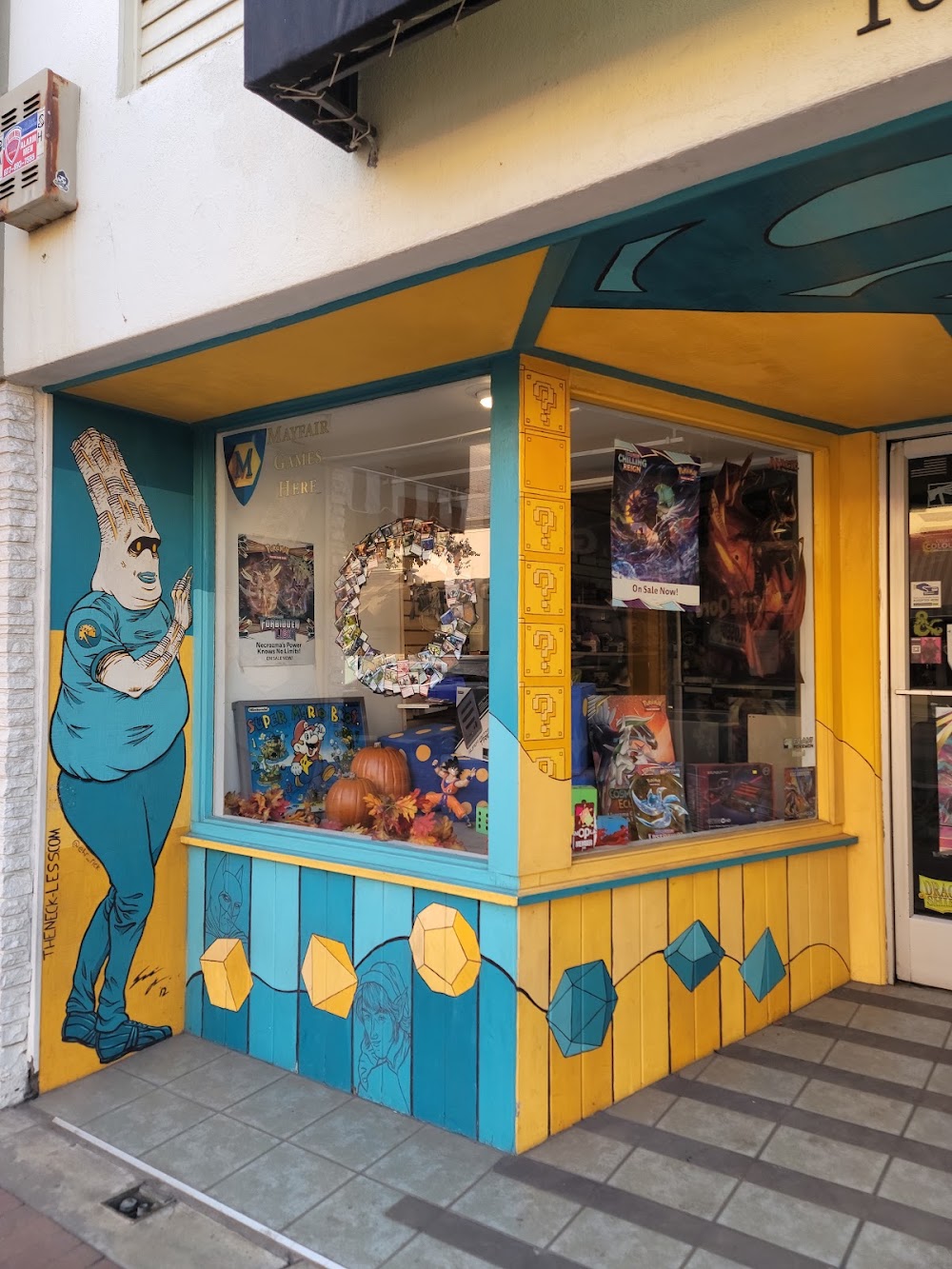 GameQore, tienda de TCG en Visalia