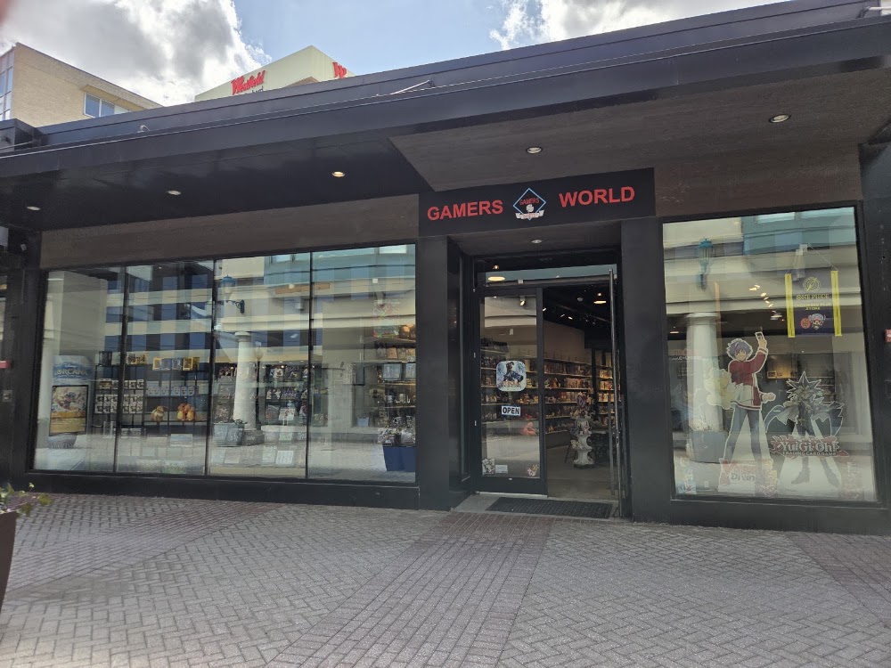 Gamers World Old Orchard, tienda de TCG en Skokie