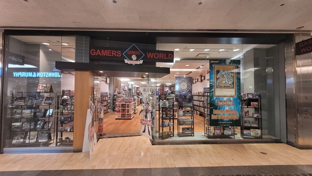 Gamers World Water Tower Place, tienda de TCG en Chicago