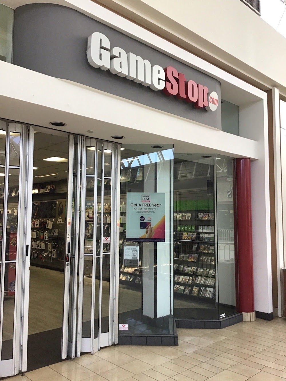 GameStop - 0006 - Hulen Mall, tienda de TCG en Fort Worth