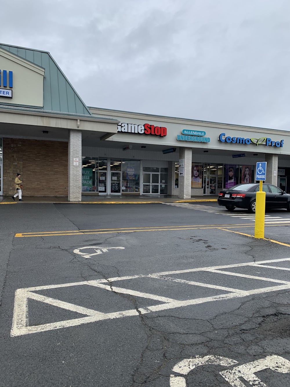 GameStop #0435, a TCG store in Pittsfield