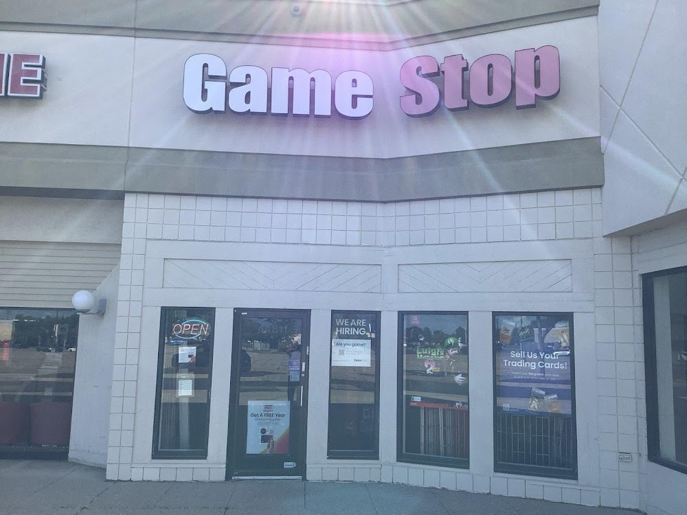 GameStop - 0577 - Clinton Valley Center, tienda de TCG en Sterling Heights