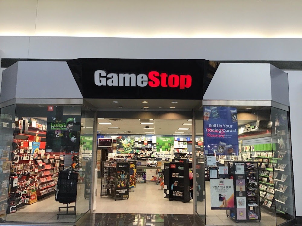 GameStop - 1006 - Deerbrook Mall, tienda de TCG en Humble
