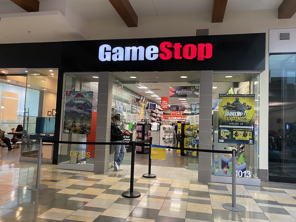 GameStop - 1068 - Oakridge Mall, tienda de TCG en San Jose