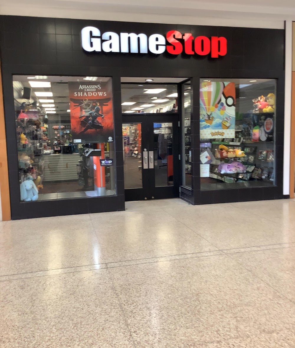 GameStop - 1443 - Merle Hay Mall, tienda de TCG en Des Moines