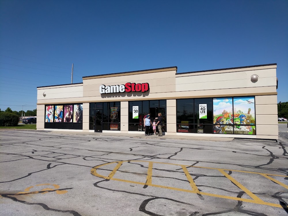 GameStop #1676, tienda de TCG en Springfield