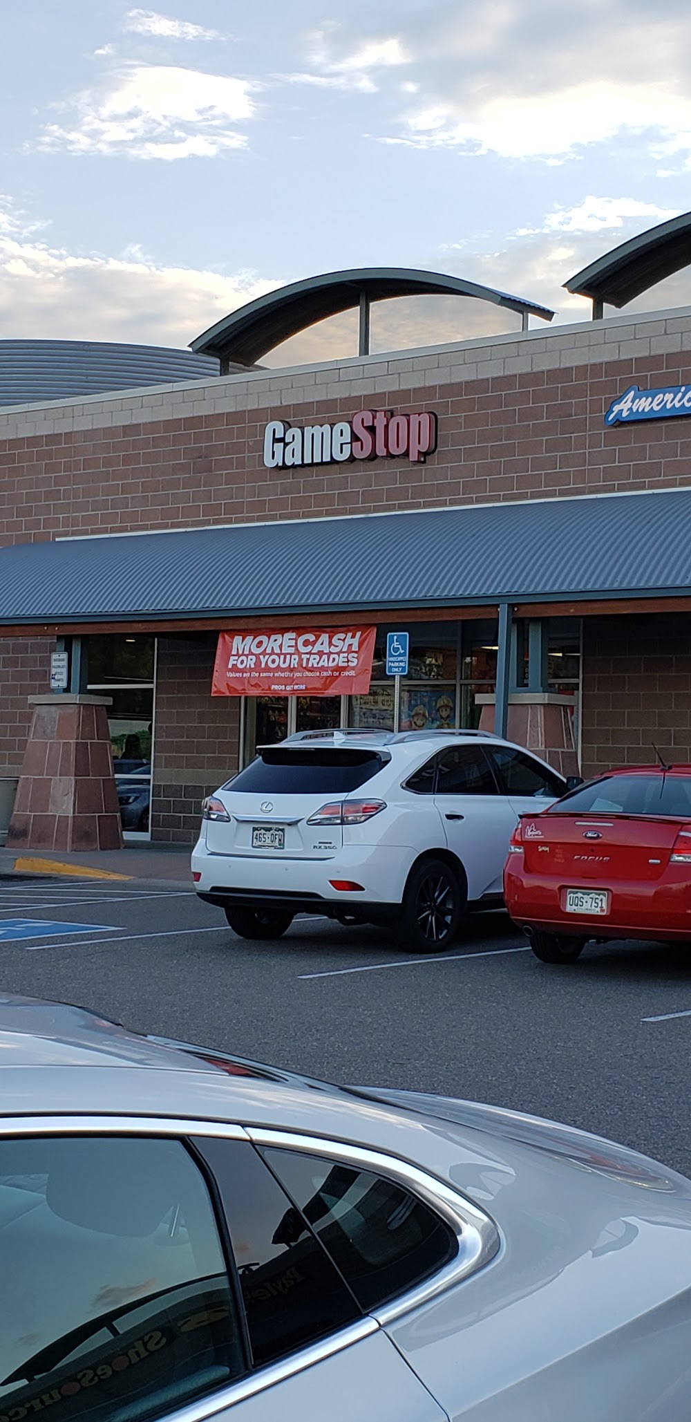 GameStop - 1700 - Thorncreek Crossing, tienda de TCG en Thornton