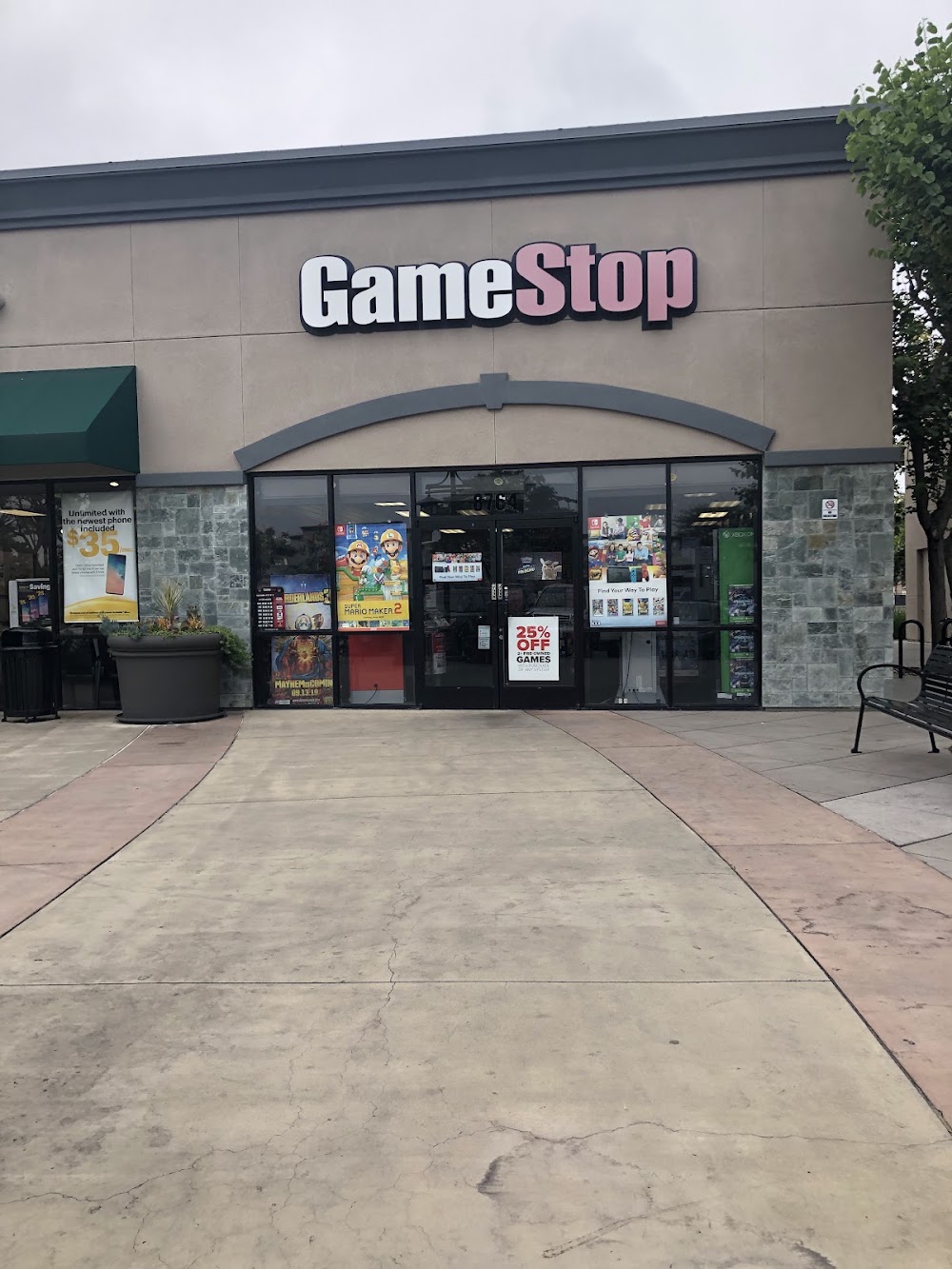 GameStop - 2370 - Pico Town Center, tienda de TCG en Pico Rivera