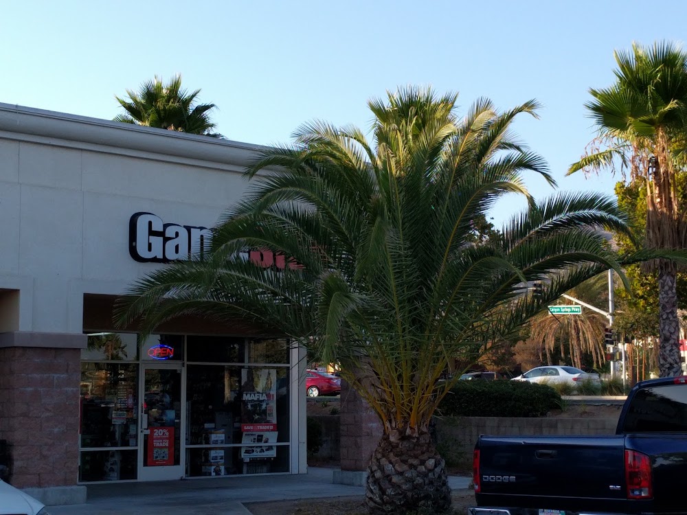 GameStop - 2440 - Riverside, tienda de TCG en Riverside