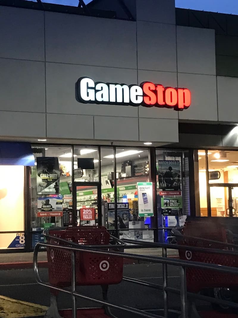 GameStop #2442, tienda de TCG en Clackamas