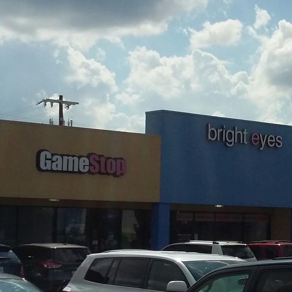 GameStop - 2622 - Nacogdoches Village, tienda de TCG en San Antonio