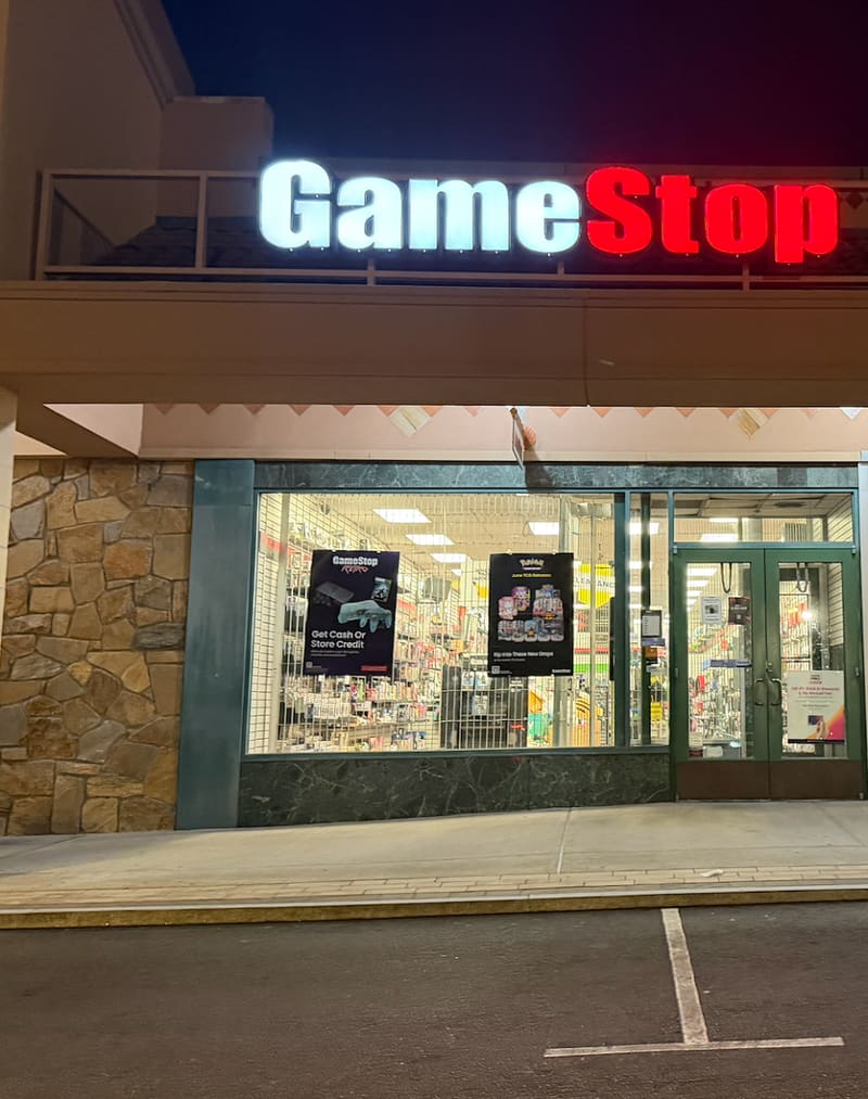 GameStop - 2659 - Lake Success, a TCG store in New Hyde Park