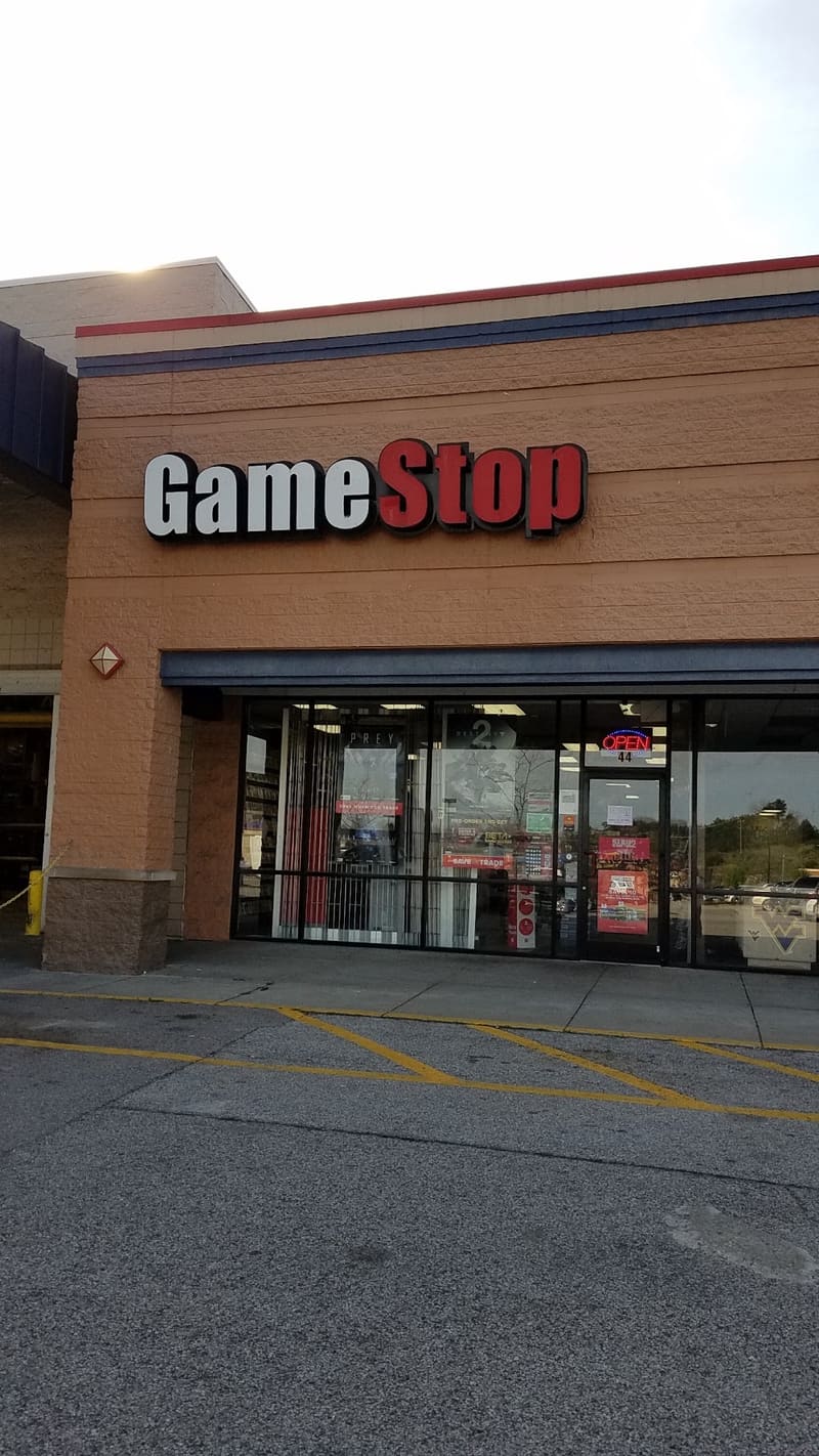GameStop - 2670 - Shoppes at Trace Fork, a TCG store in South Charleston