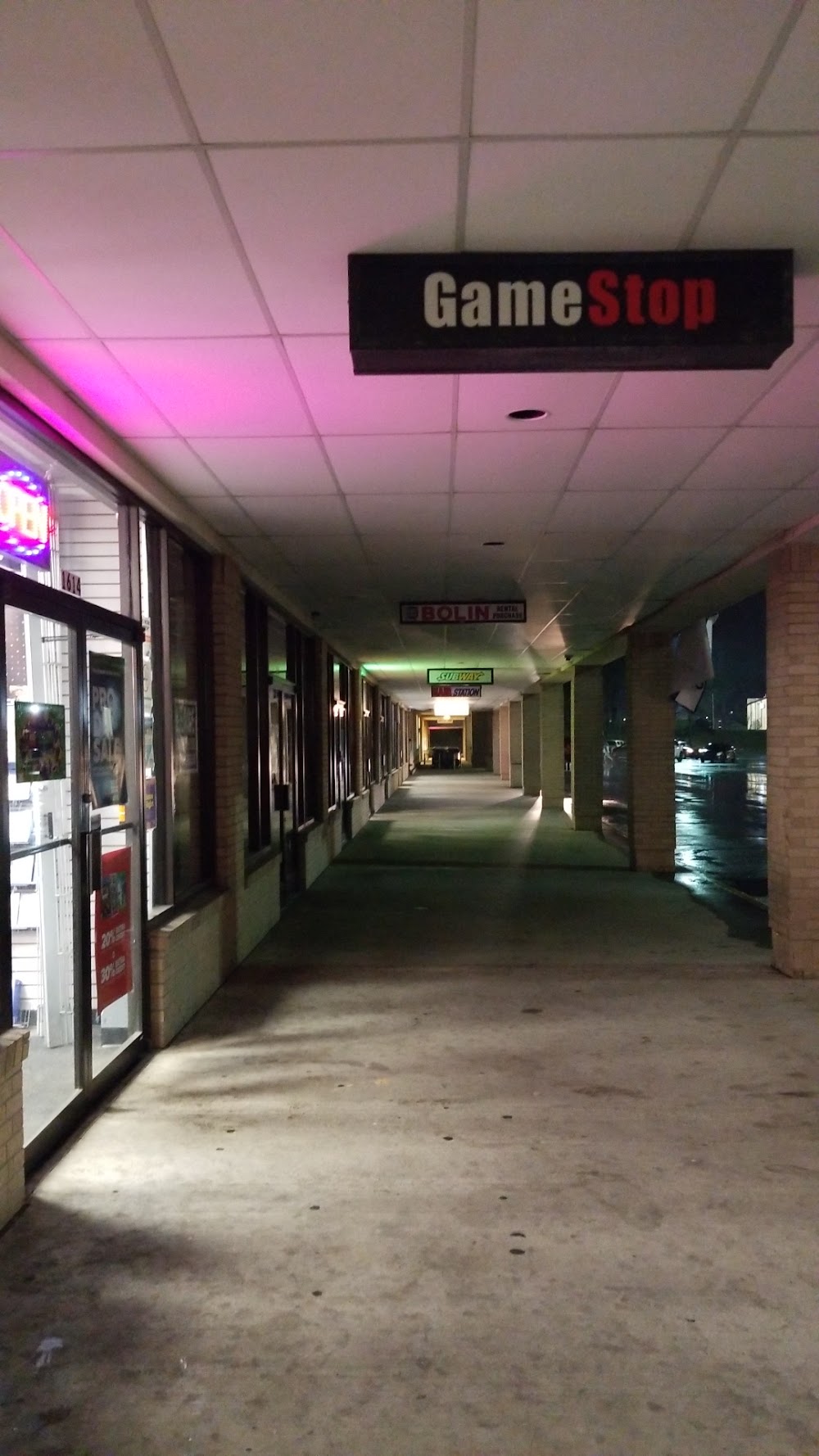Gamestop - 2678 - Cunningham Place, tienda de TCG en Clarksville