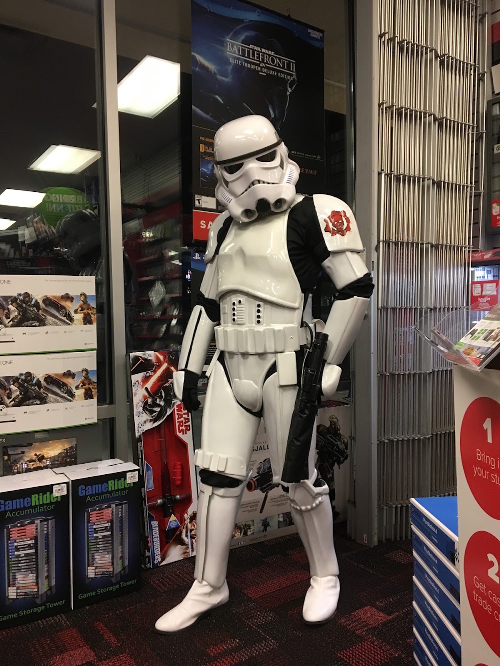 GameStop - 2844 - Wolf Creek S/C, tienda de TCG en Bellevue