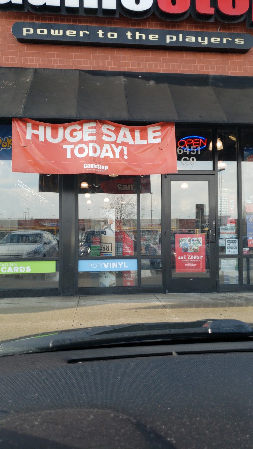 GameStop - 2865 - The Brickyard S/C, tienda de TCG en Chicago