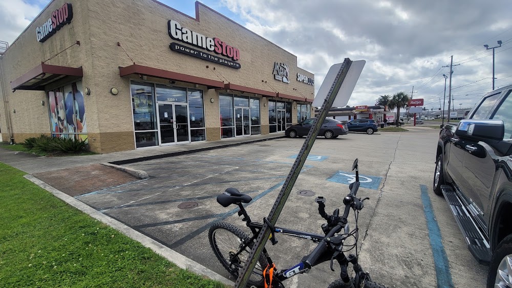 GameStop - 2870 - Elmwood SWM, tienda de TCG en New Orleans