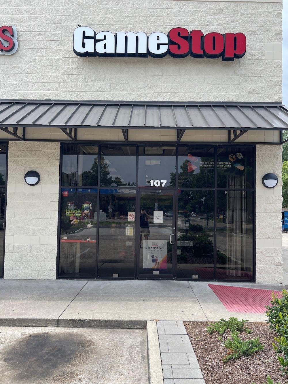 GameStop - 3013 - Lafayette Plaza, tienda de TCG en Lafayette