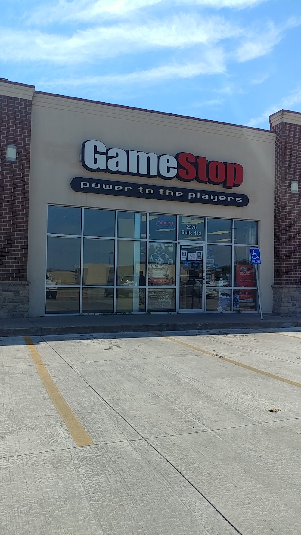 GameStop - 3203 - Pawnee and Broadway, tienda de TCG en Wichita