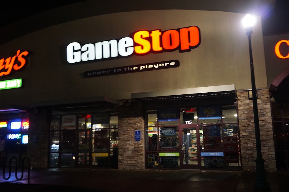 GameStop - 3212 - Devonshire Shops, tienda de TCG en Salem