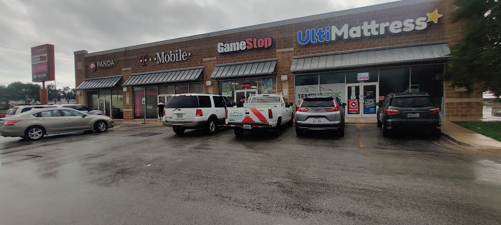 GameStop - 3244 - Alisons Corner, tienda de TCG en San Antonio