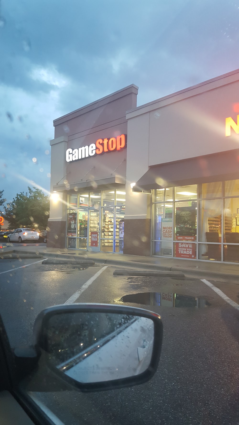 GameStop - 3309 - University Commons, tienda de TCG en Burlington
