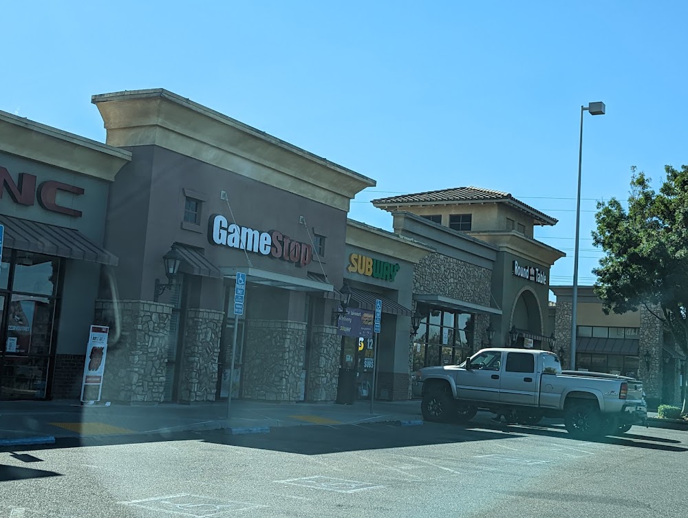 GameStop - 3419 - Crossroads at Riverbank, tienda de TCG en Riverbank