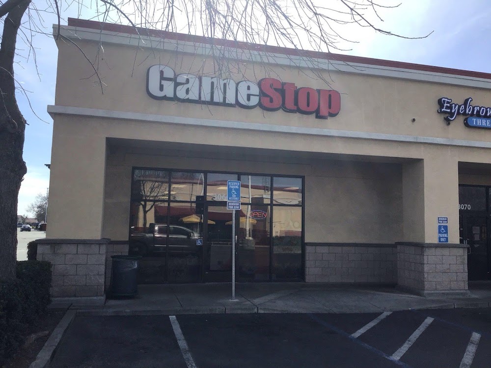 GameStop - 3558 - Monte Vista Crossing, tienda de TCG en Turlock