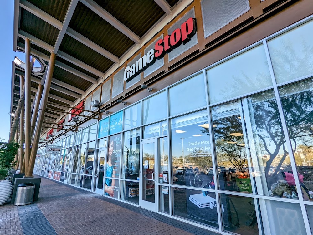 GameStop - 3674 - HARVEYe Marketplace, tienda de TCG en Tempe