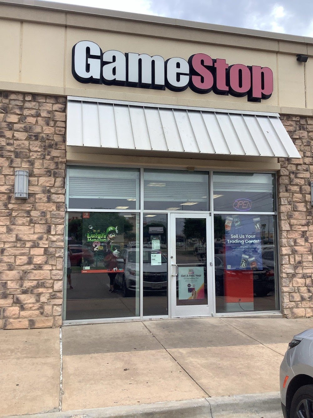 GameStop - 3869 - Quail Creek Shopping Center, tienda de TCG en Wichita Falls