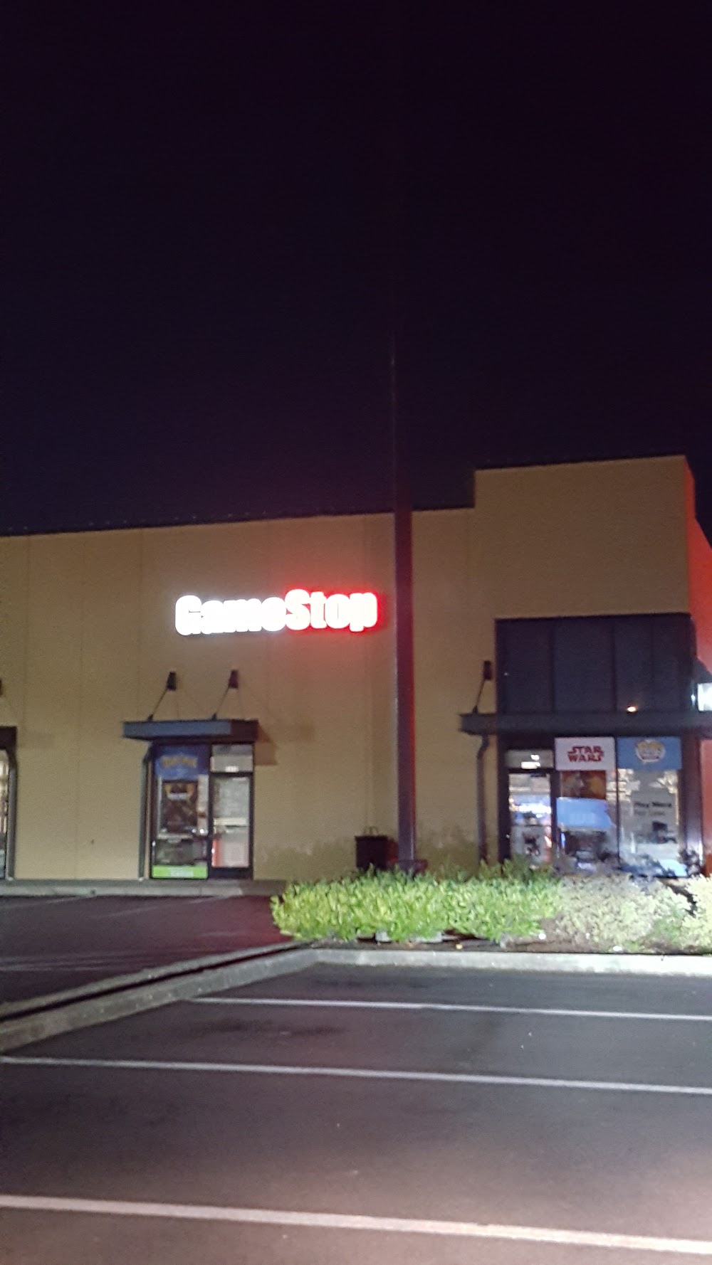 GameStop - 3994 - Twin City Towncenter, tienda de TCG en Chehalis